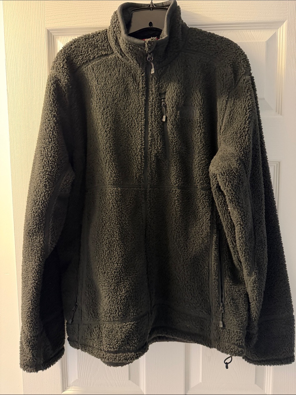 North face Men’s black Sherpa Fleece Zip-Up Jacket